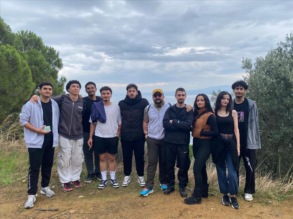 Doğa Yürüyüşü ve Çöp Toplama Etkinliği Düzenlendi