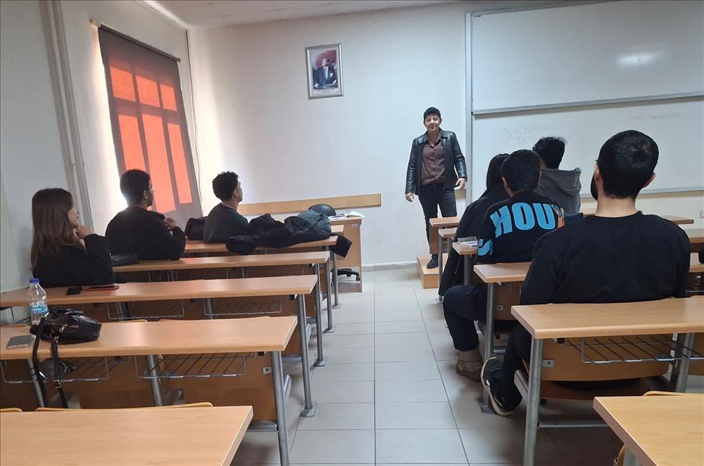 Otel Lokanta ve İkram Hizmetleri Bölüm İçi Erasmus Bilgilendirme Eğitimi Düzenlendi